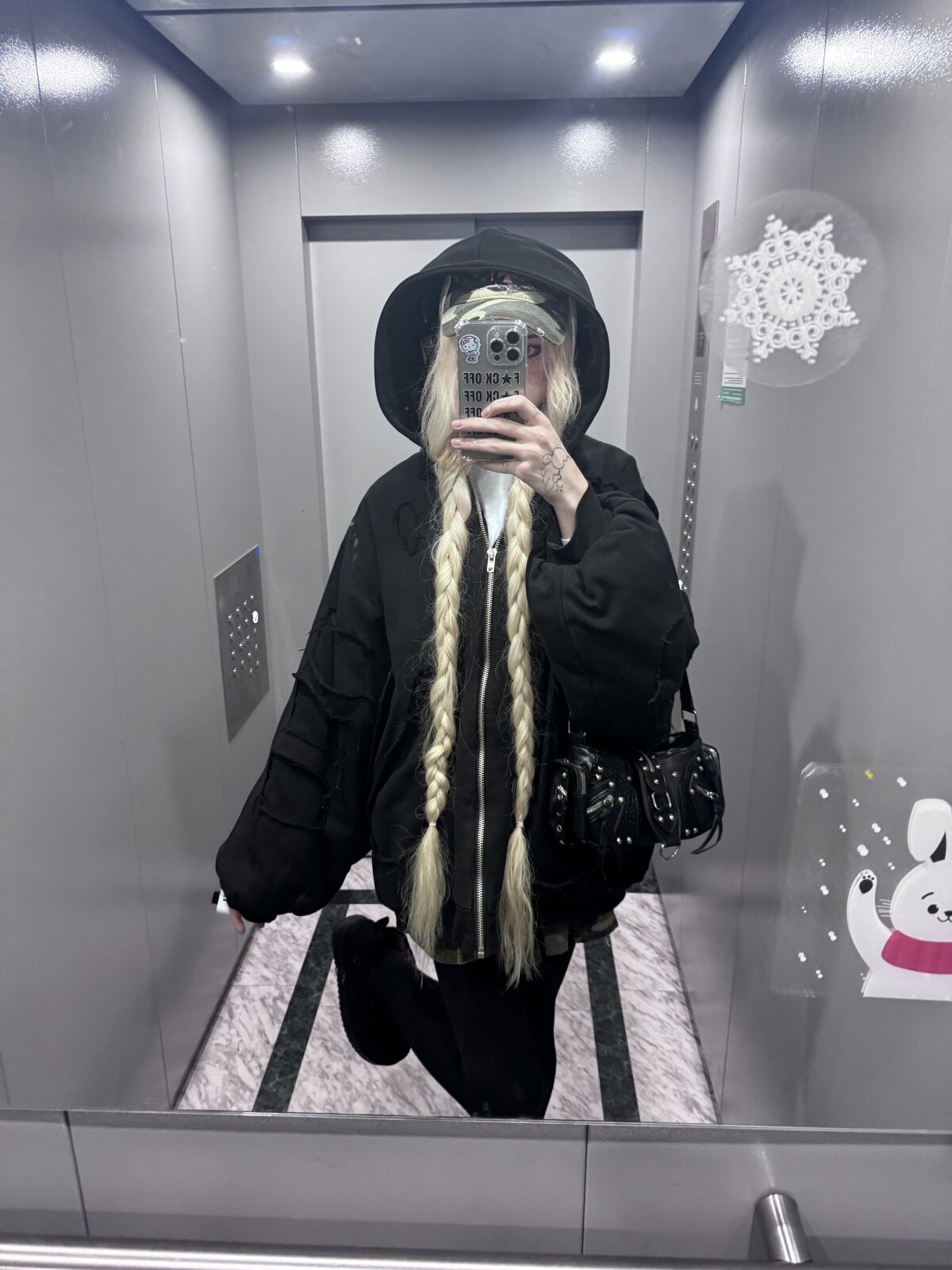 Joy_Barker Trending Plaatje 1708