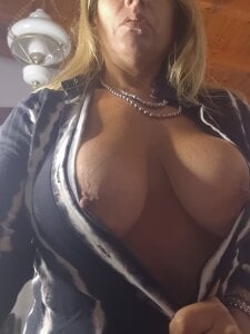 DestinedShelf Public Billede