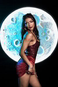 HannaPetit I am Sensually, dont you think? Gambar 4