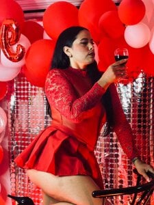 Bianka_olivetto021 I'm Your Temptation on Valentine's Day🖤 Pic