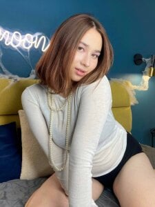 SueCutiee black and white Pic