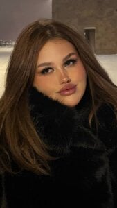 Gloria_Thomas Public টি ছবি