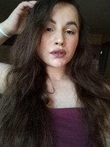 DierdreCousineau Violet love Pic 3