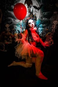 cloe_weiss happy halloween Pic 4