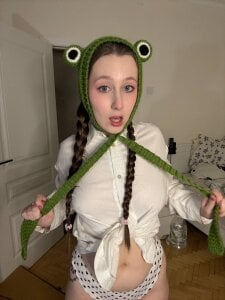 FroggyAnna naughty frog🐸🔥 Pic 2