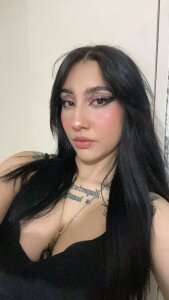 Zeyra_pink Public Immagine  5