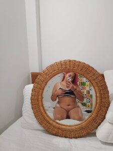 vhannaper Public Pic 5