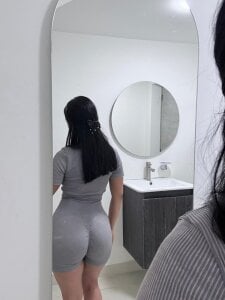 evony_becker_ Public Pic 3