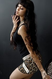 TiffanyYounge Secret dreams Gambar 4