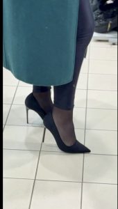 Foto piedi de Kimmeow  Imagens