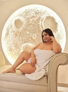 janecullen Under the moonlight Pic 3