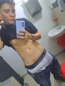 Teo_0512 Public Pic 5