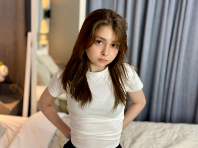 NatalieCroft Public Pic 5