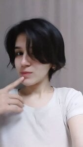 MerrieBarnicle A little cuteness for your feed 🥹✨ Pic 3