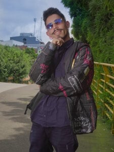 Public od NoaahTylor  2 snímek