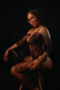 Elizabetth_Roman PHOTOSHOOT 🔥📸 Gambar 4