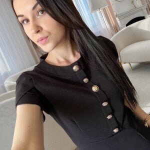 JuliaLovelyPublic Bild