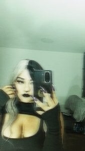 RubyCastellanos_XXXX Come to know me better Billede 2