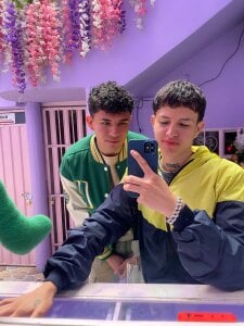 . de iam__lukas__  photos