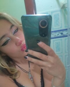 nana_unrecognizable1 Public Pic 4