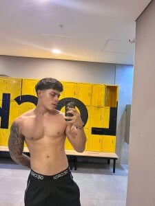 _joansoto Sweaty 🥵 Pic