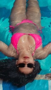 SHARONN____ POOL DAY💖 . fénykép