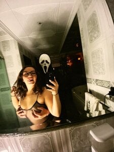 annyaparis Ghostface and me 💀🥵 Εικόνα 5