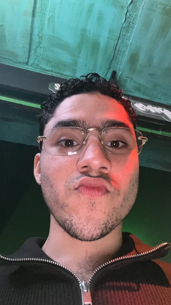 صور LiamNovak الرائجة  8789