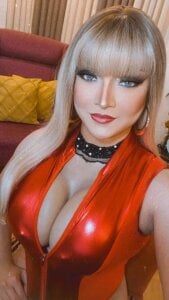 BigCockValentinaのYour Goddess Valentinaの 2枚の写真