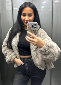 AnaRhodes Public зображення 4