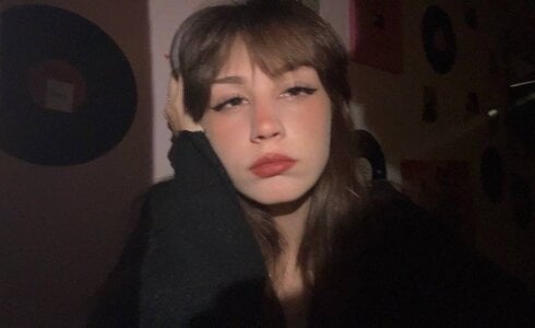 WildPeachh ✨Meeeee✨ Pic 4