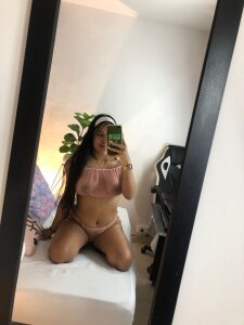 vanelophe_corzo A little more of me Pic 2