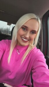 StrawberryCheww Public Pic