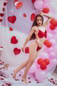Amira_Rouse Public Pic 5