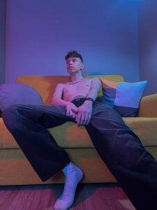 elliot_mars_ public2 Foto