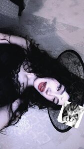 GenevaArton Little witch Pic 5