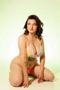 Ema_goddessのI dare you not to imagine me naked 🥵😈の枚の写真