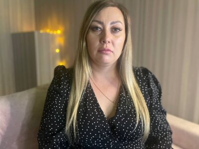 KarenBoobies welcome boys  3. fénykép