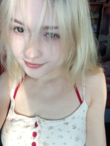 Beloved_Mary snow-white me Pic 4