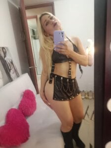 IvanaBliss Just imagining what we could be together... gives me chills in my stomach Pic 6