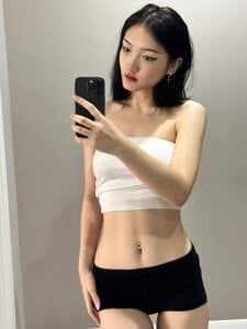 yung_leana Public Gambar