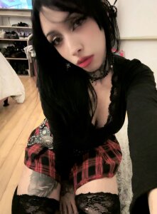 SalemBlackrose Public Pic 2