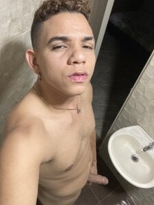 Dylams_maja 😈🍆craving some ass 🍑 Pic