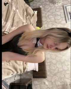 sweeety_chloe me myself and I Hình 5