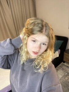 ShontaWasilko home outfit Pic