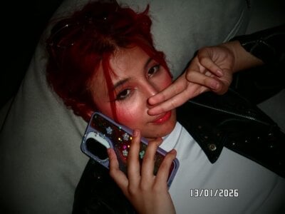 Cristalfoxy_ Red Insomnia 🌙 Pic 4