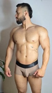 massimofiore_ “I don't need to show everything to turn everything on.” 사진 9