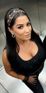 JuliaCoral Public Poză 2