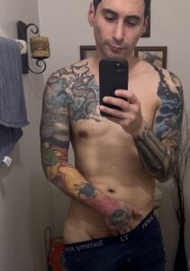 Rylan_Chase: Public ( 6 фото)