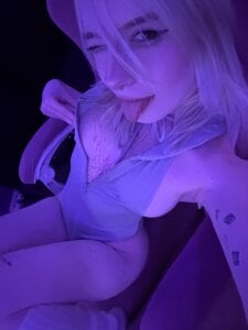 godlikegirlyy Wild jumper Pic 6